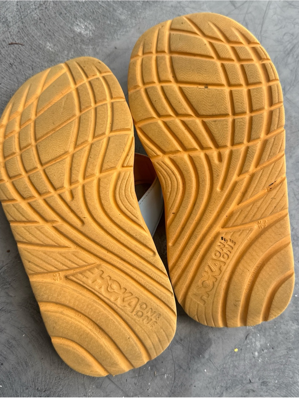Hoka One One Light Blue and Peach Flip Flop Sandals with Gold Accent size 9 - Picture 6 of 8
